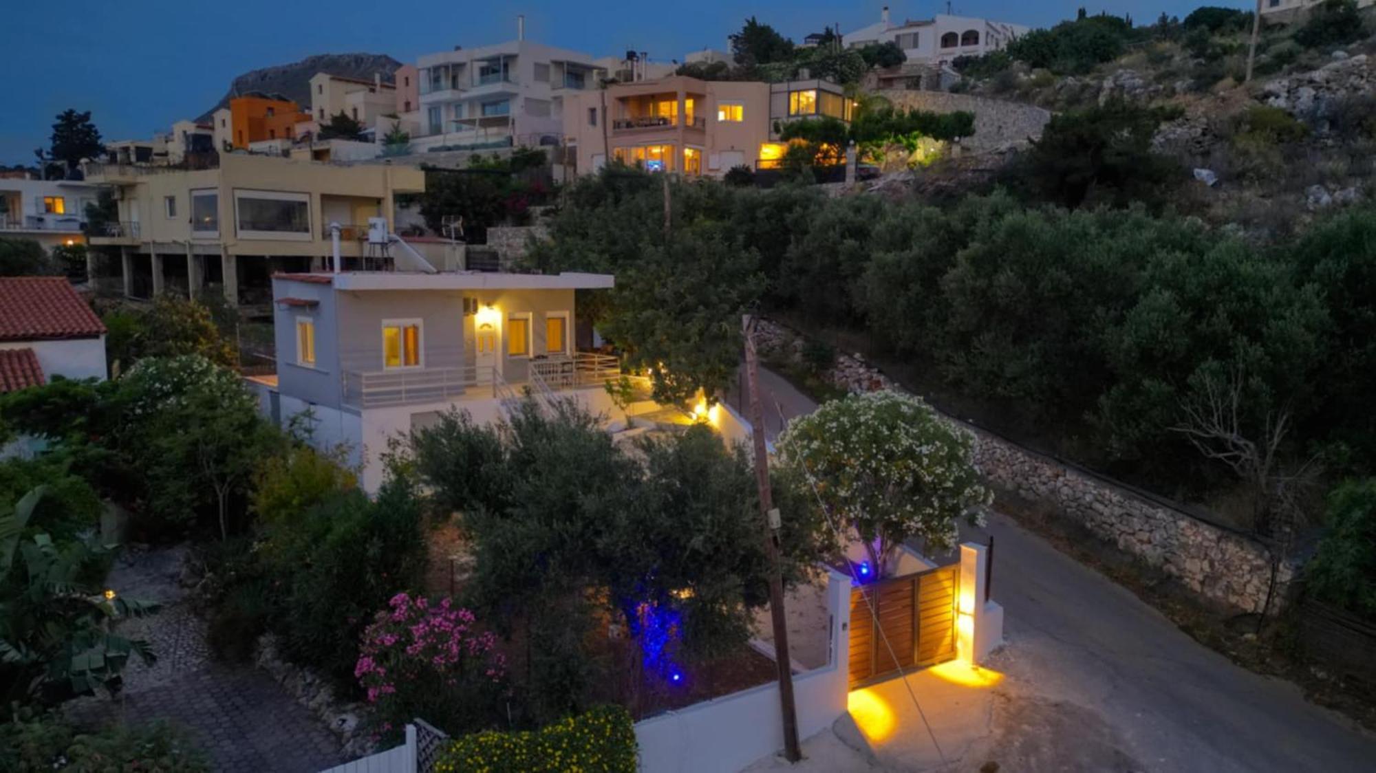 Villa Plaka House Esterno foto