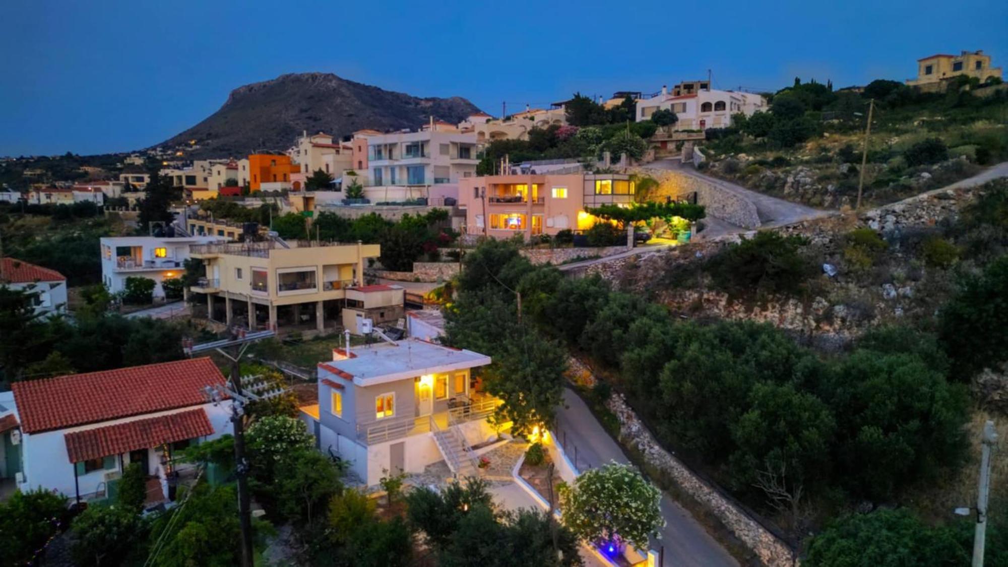 Villa Plaka House Esterno foto